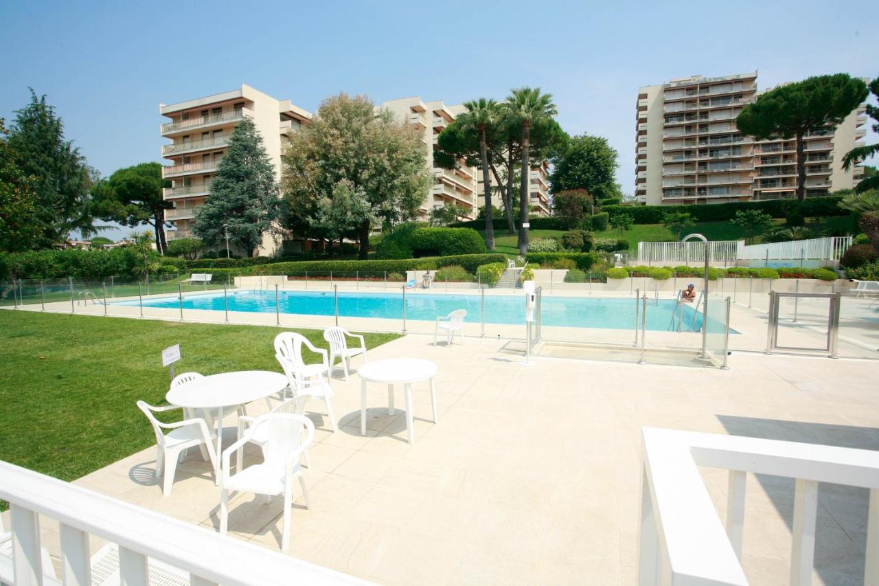 Magniolias - Residence Calme Avec Piscine, Tennis & Jardin أنتيب المظهر الخارجي الصورة